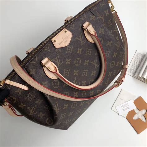 louis vuitton turenne fake